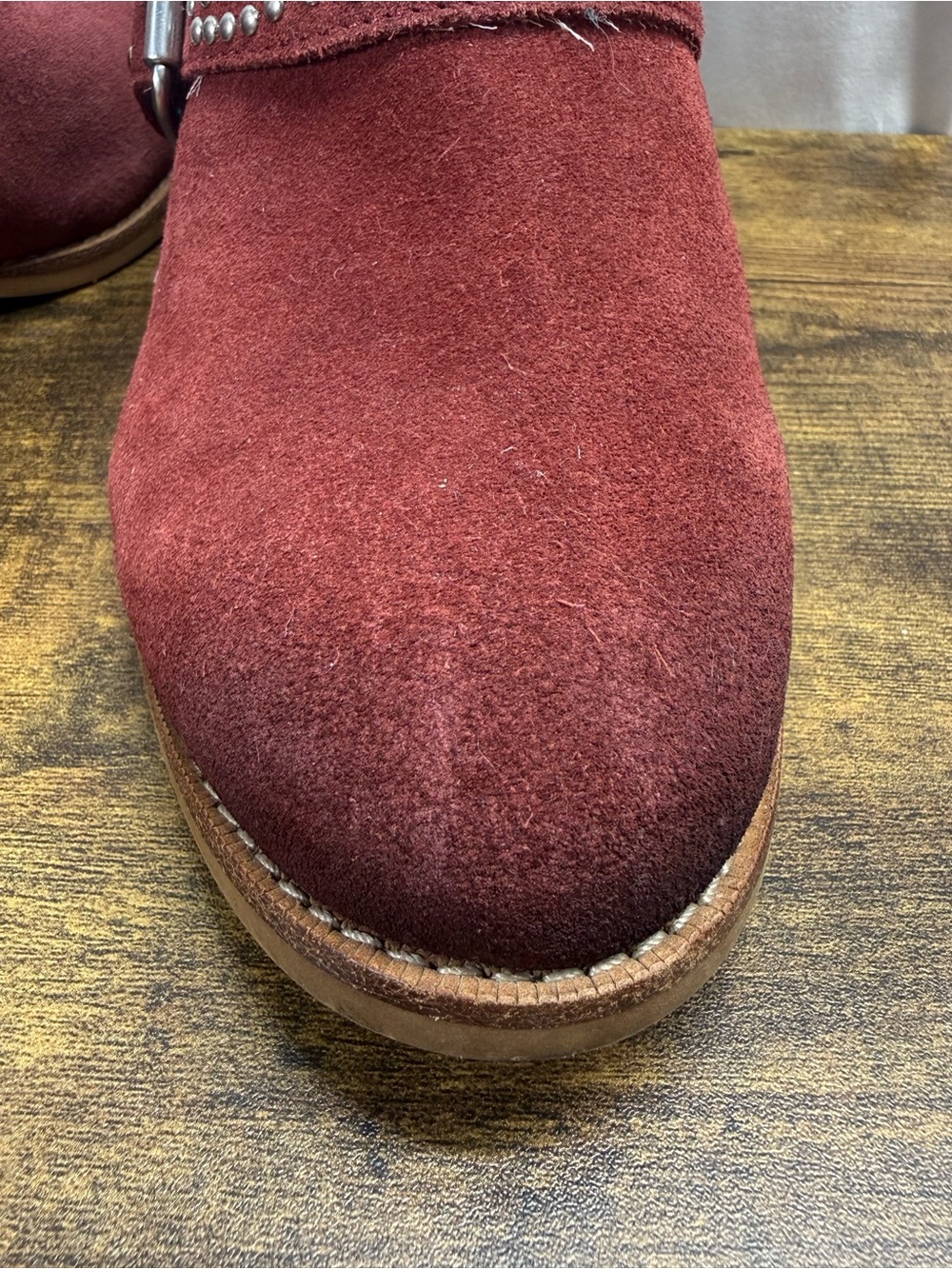 Earth Denton Slip-On Rust Red Suede Studded Buckle Mule Size 8.5B - Picture 6 of 16